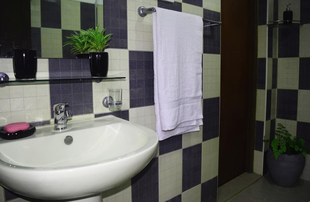 Avaana By Springhills Hotel Kandy Exterior photo